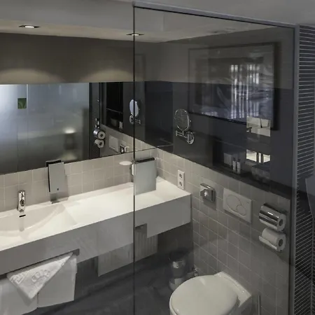 Pearl Design - Frankfurt 4*