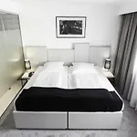 Pearl Design - Frankfurt Hotel