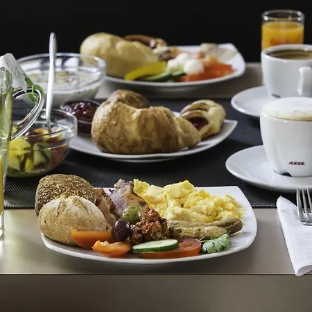 Hotel Pearl Design Frankfurt 4*