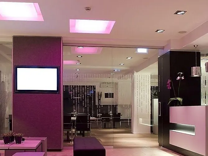 Pearl Design - Frankfurt 4*