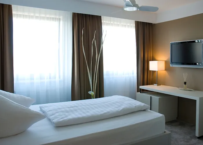 Pearl Design - Frankfurt 4*